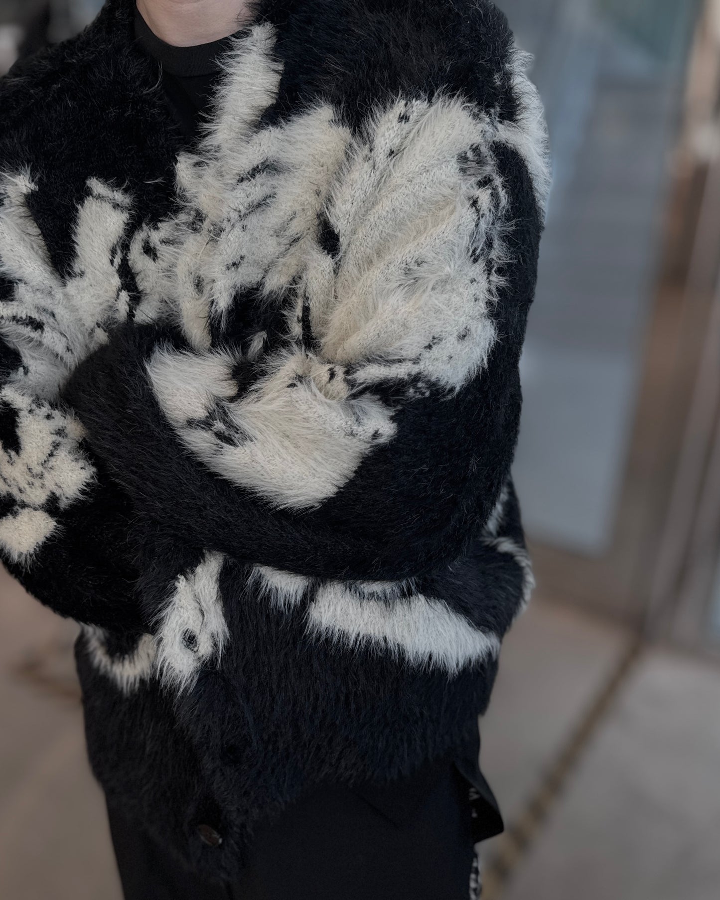 jacquard cardigan “shokkakuteki sonzai”