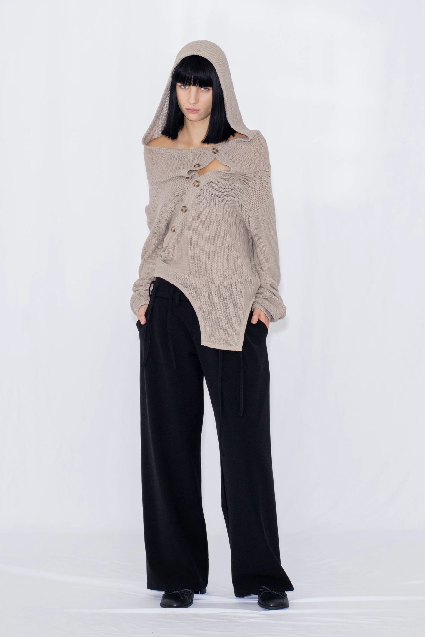 string wide trousers