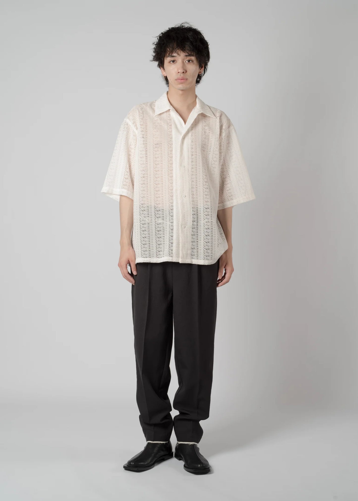 lace shirt
