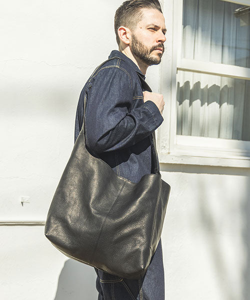 imperma-leather / one shoulder bag