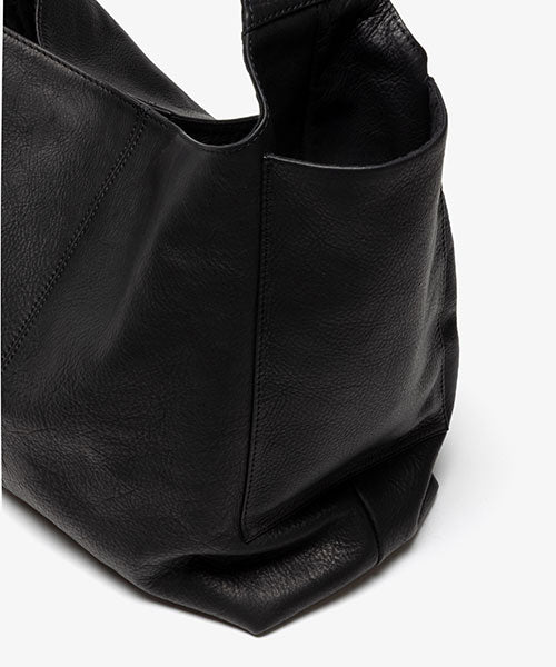 imperma-leather / one shoulder bag