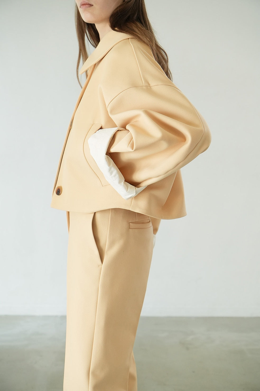 bulky sleeve cropped jacket