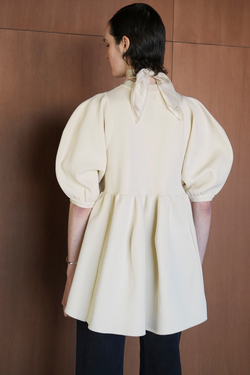balloon sleeve gather knit tops