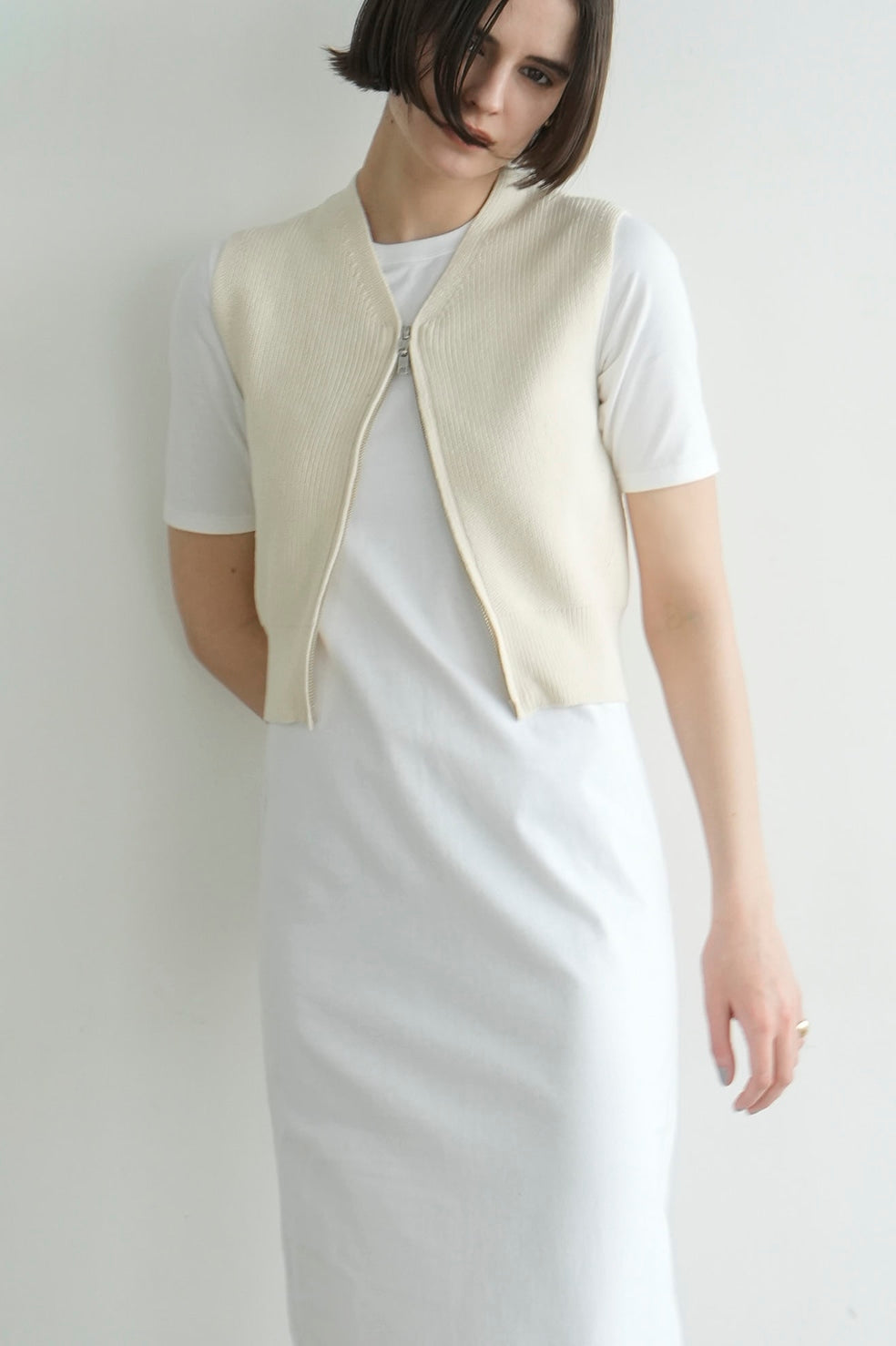 zip compact knit vest