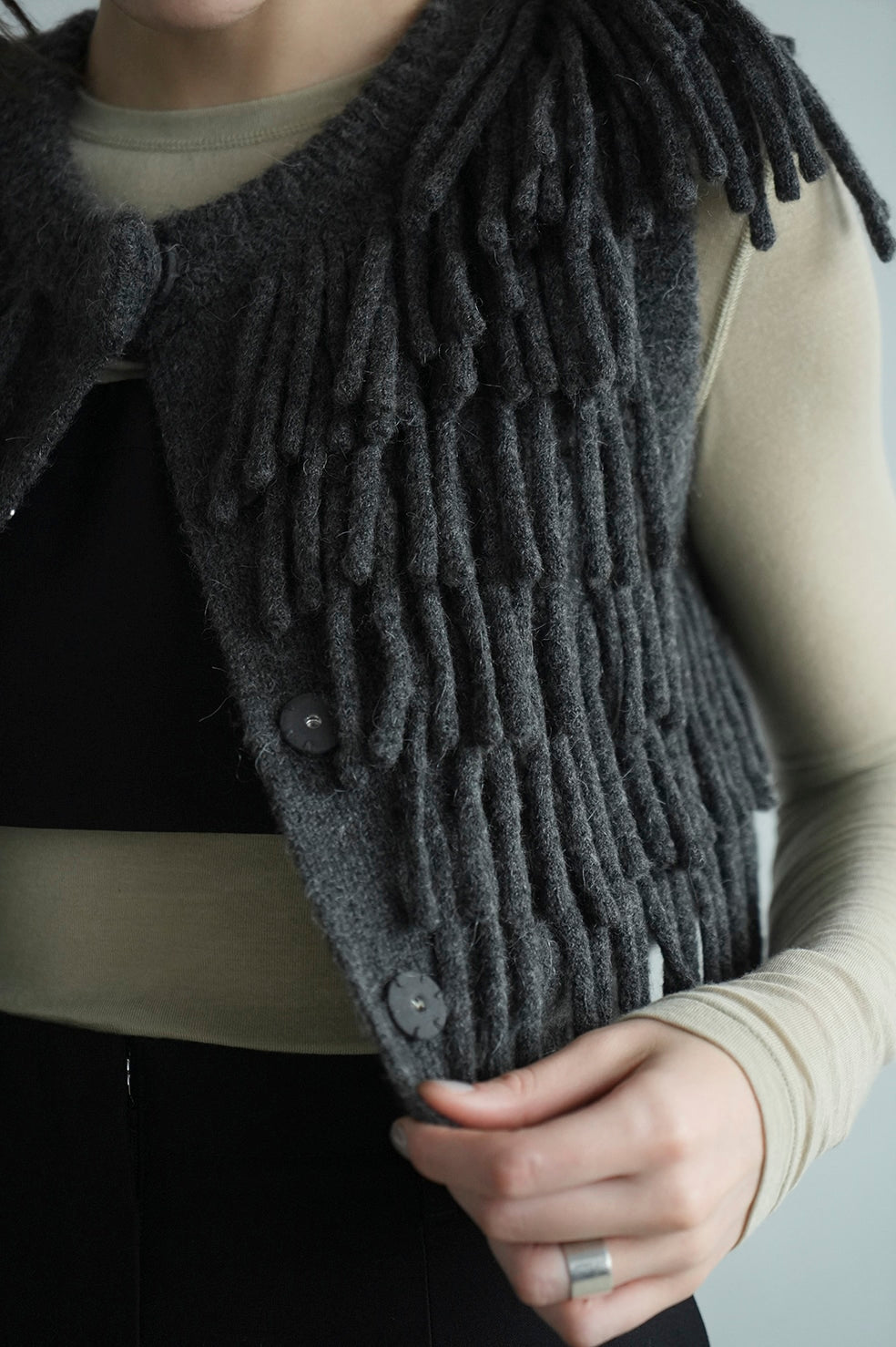 w face fringe knit vest