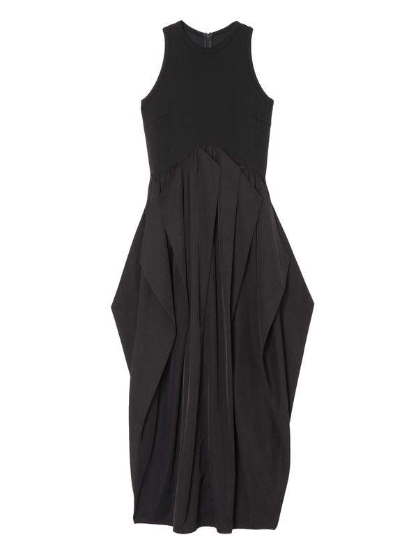 curve line tuck sleeveless op