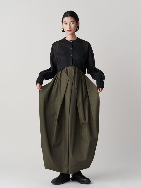 curve line tuck sleeveless op