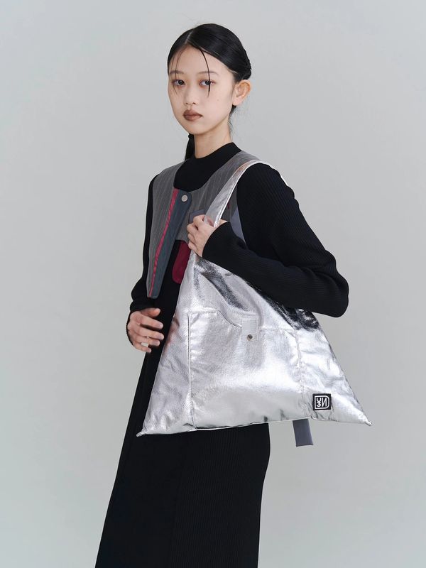2way padded triangle bag