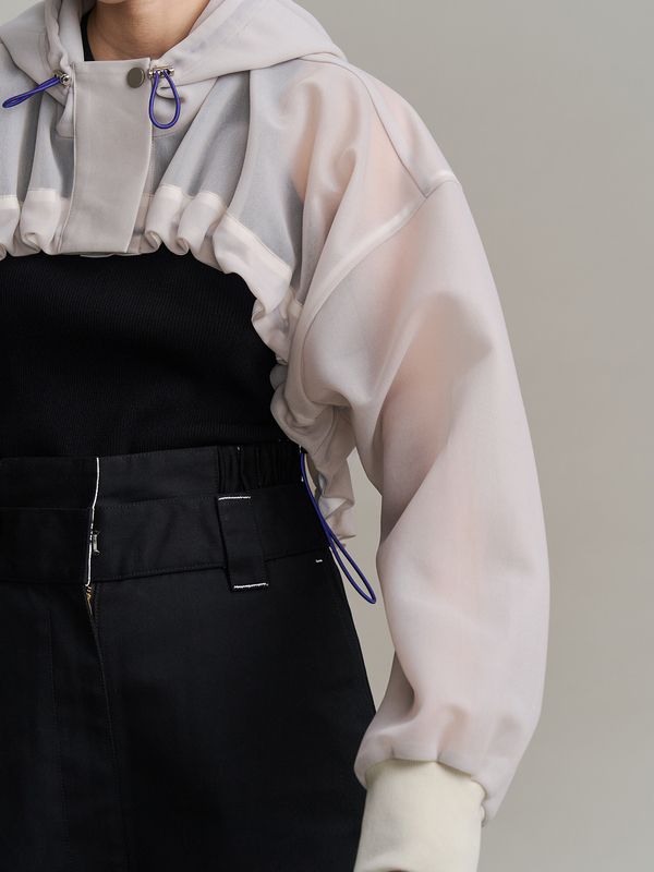 spongy sheer short blouson