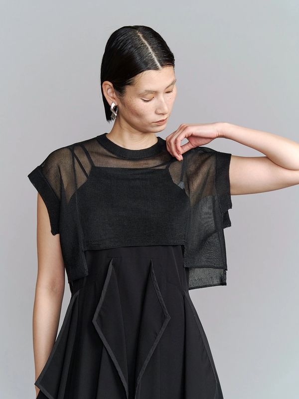 sheer short kt top