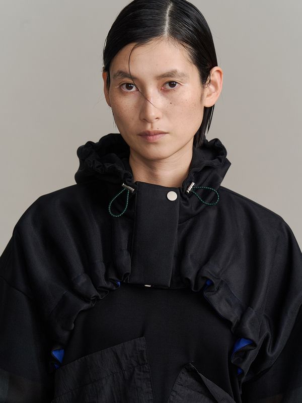 spongy sheer short blouson