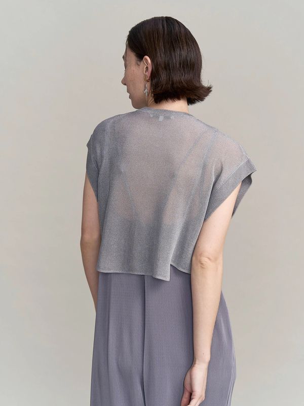 sheer short kt top