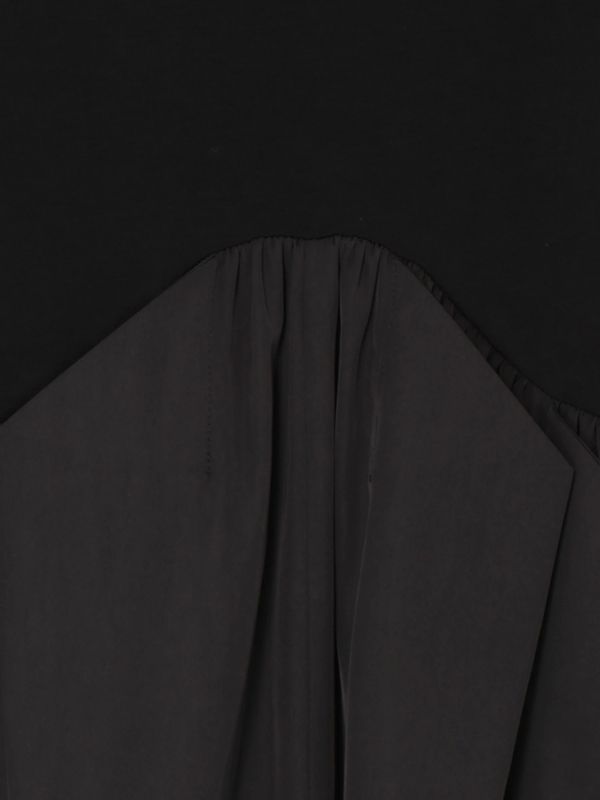 curve line tuck sleeveless op