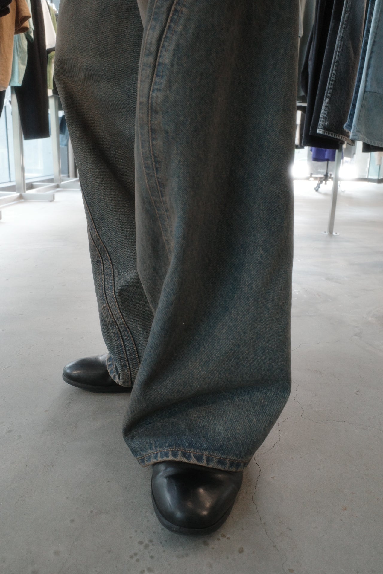 3d curved voluminous leg jeans - mud faded indigo