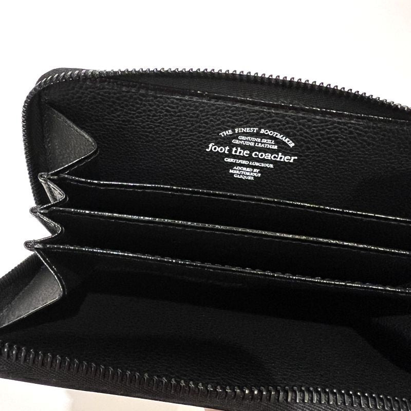 middle zip wallet