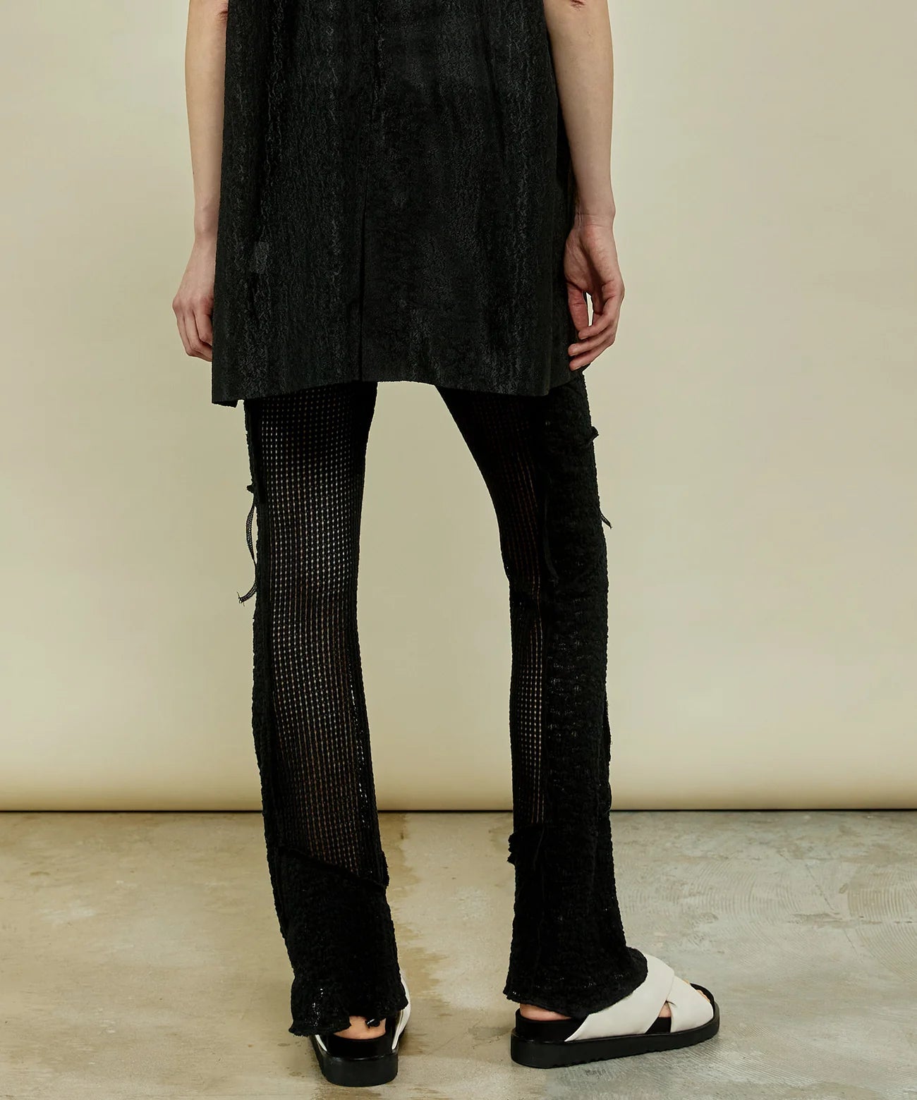 mesh combination outseam flare pant