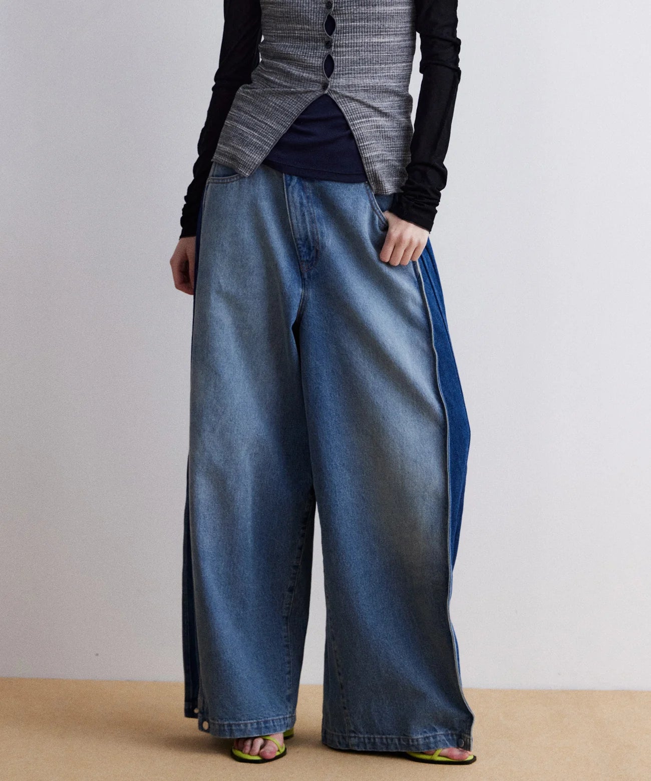 side-tuck cocoon denim pants
