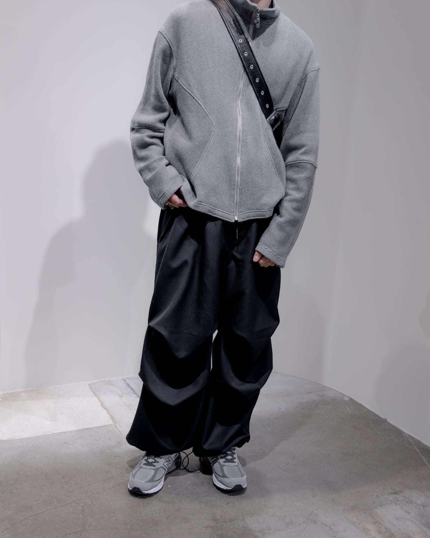 loose parachute pants