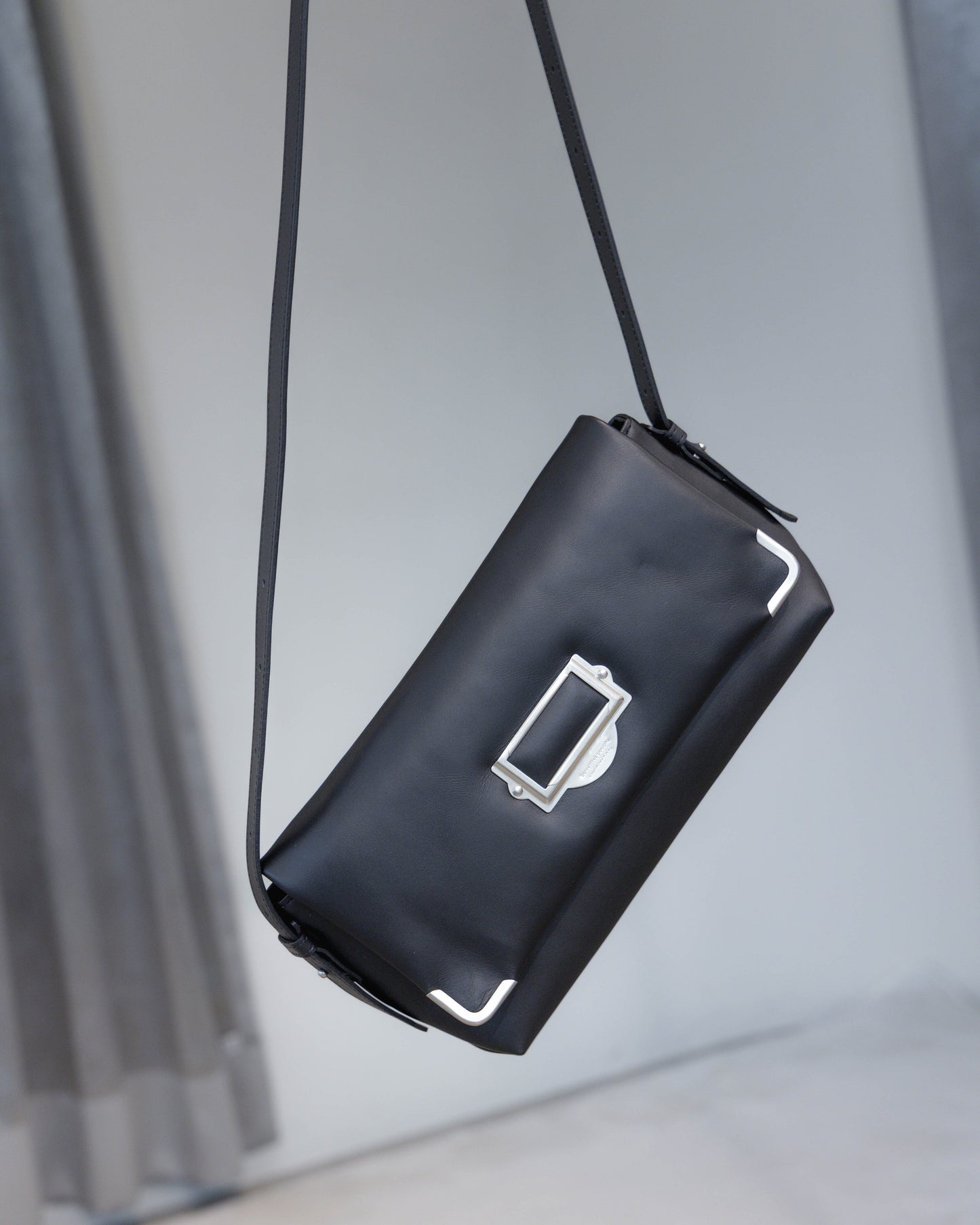 cabinet flap shoulder bag