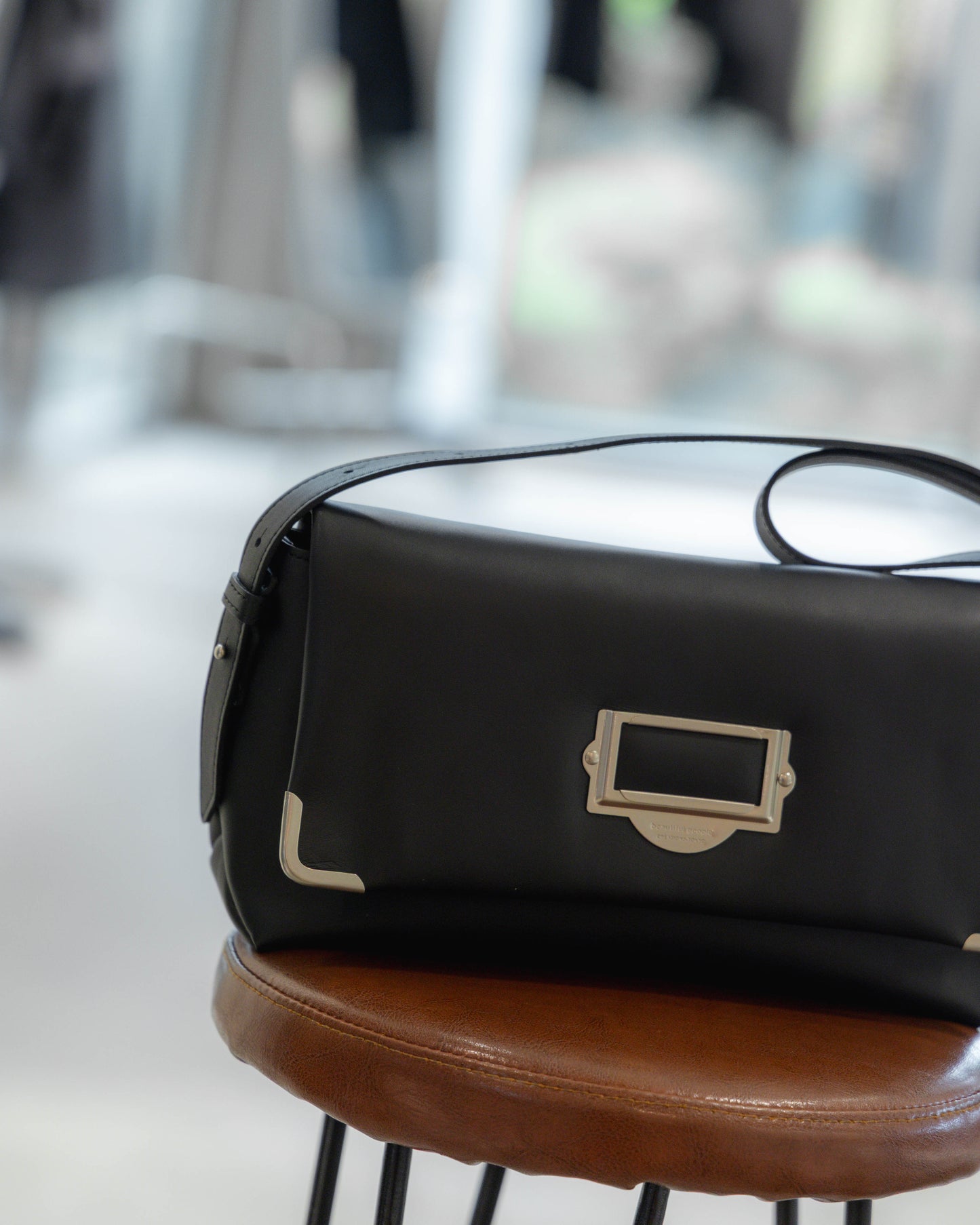 cabinet flap shoulder bag