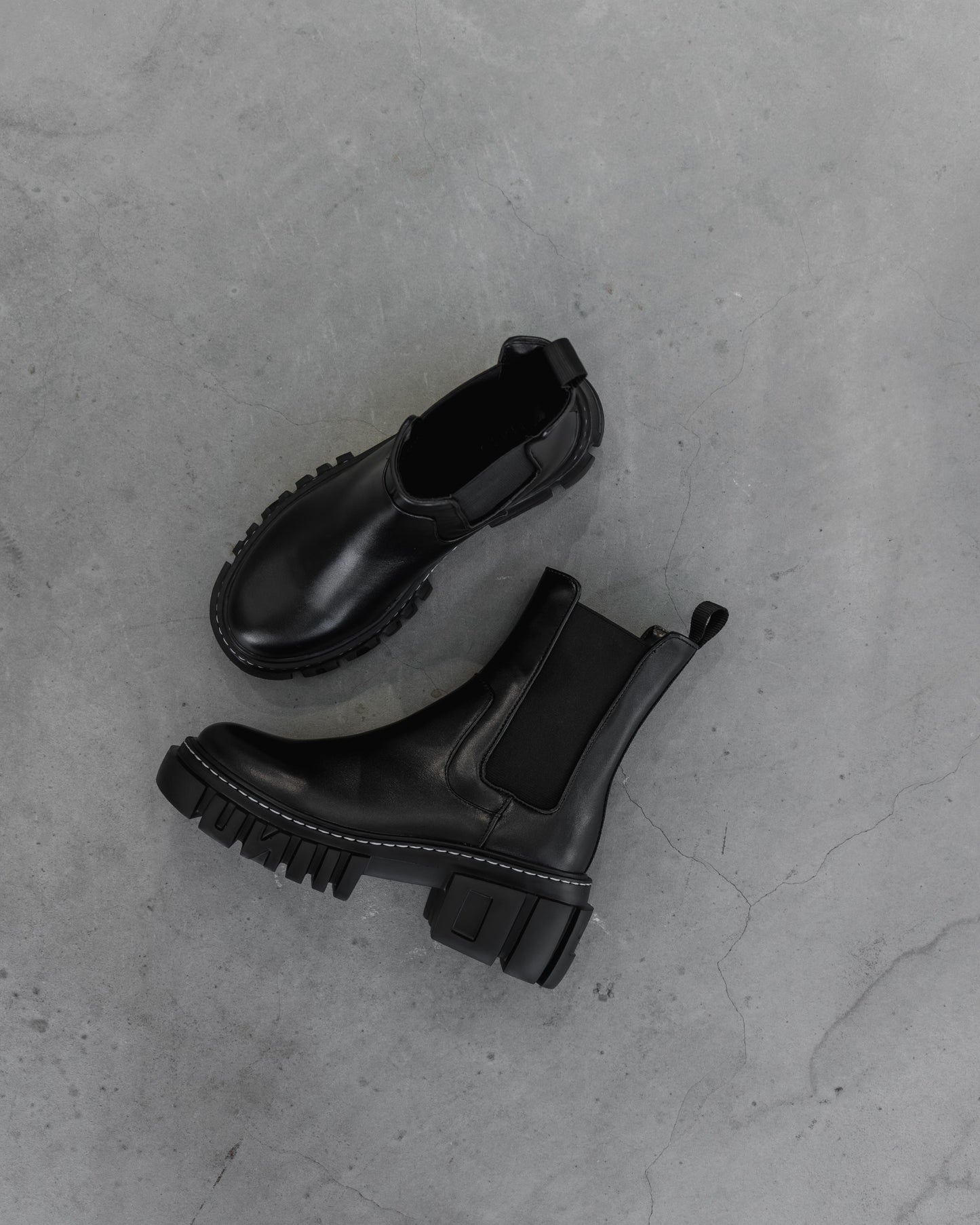 sole sidegore boots