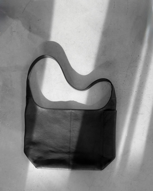 imperma-leather / one shoulder bag