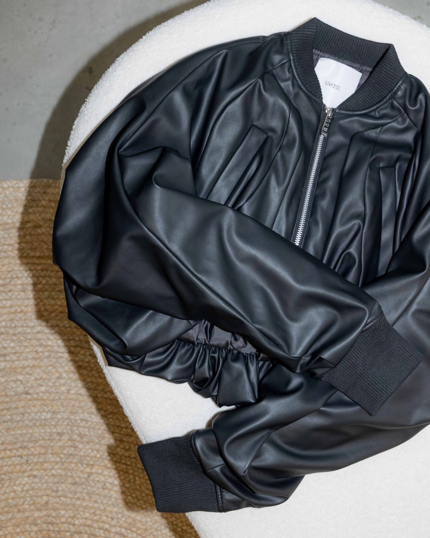 volume gather short bz