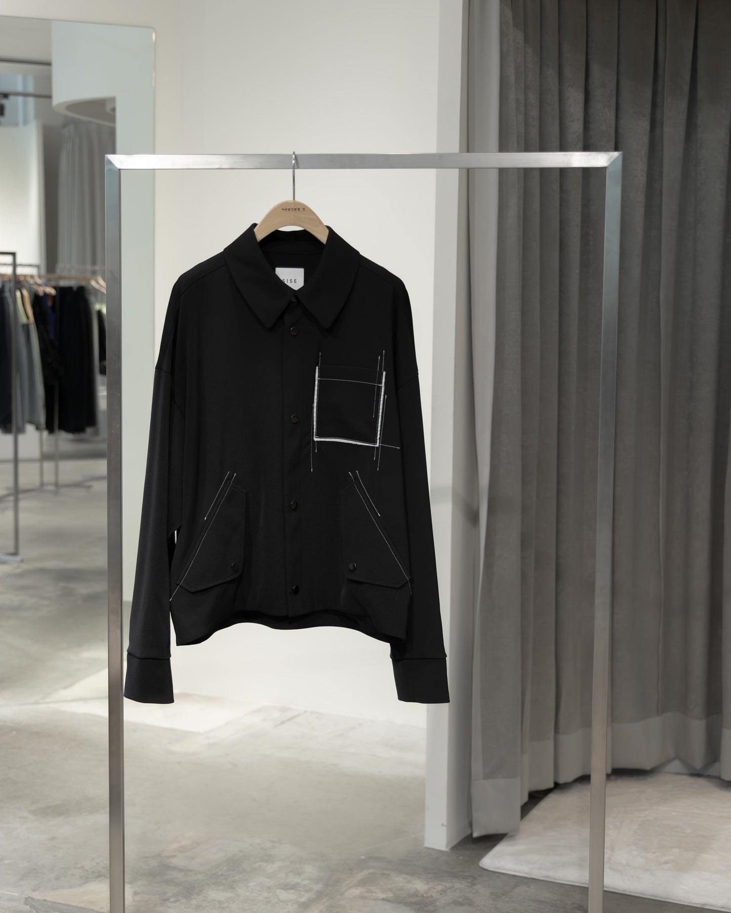 steching blouson