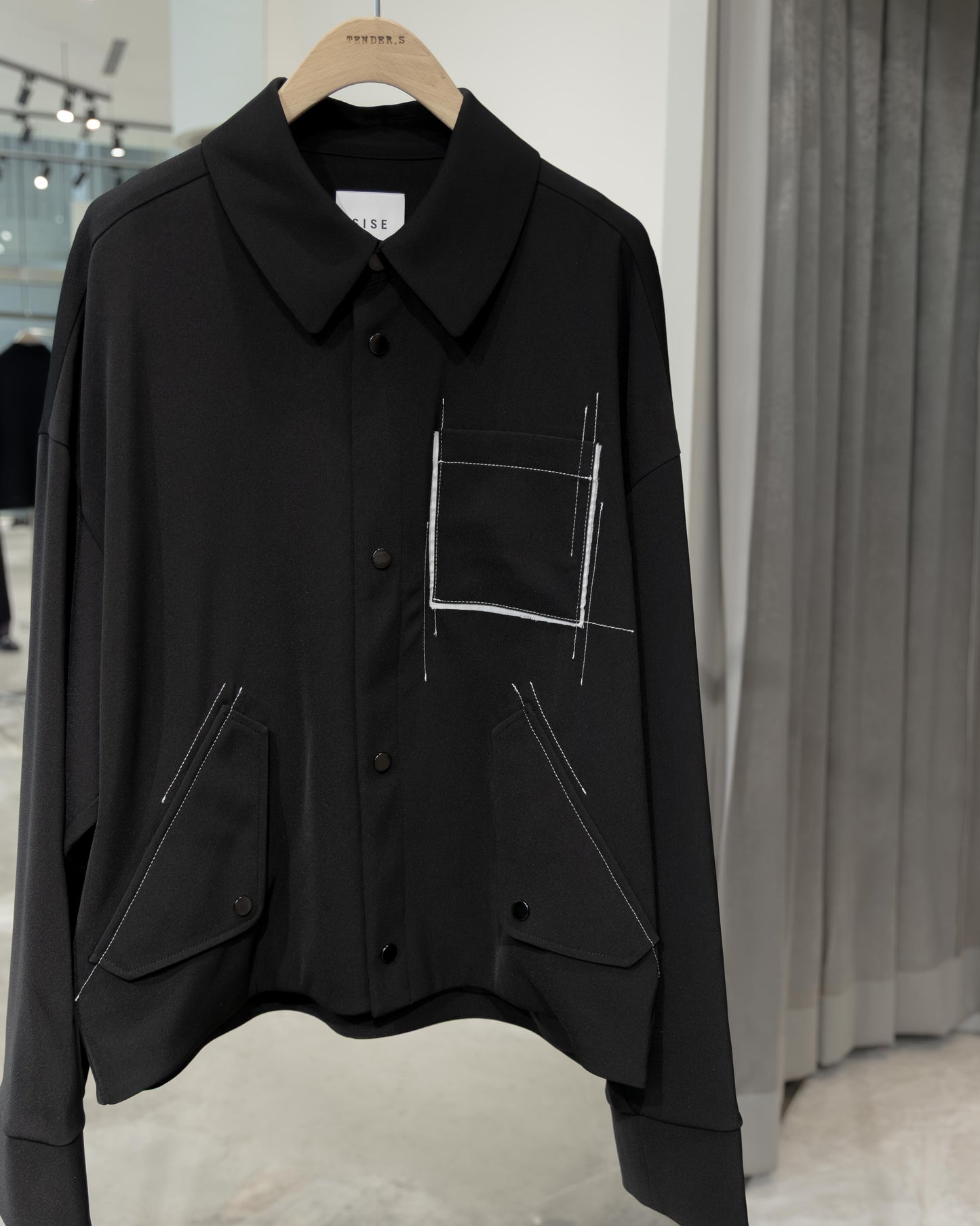 steching blouson