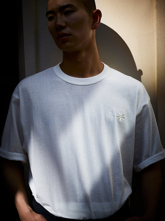 holo market × peace denim tee