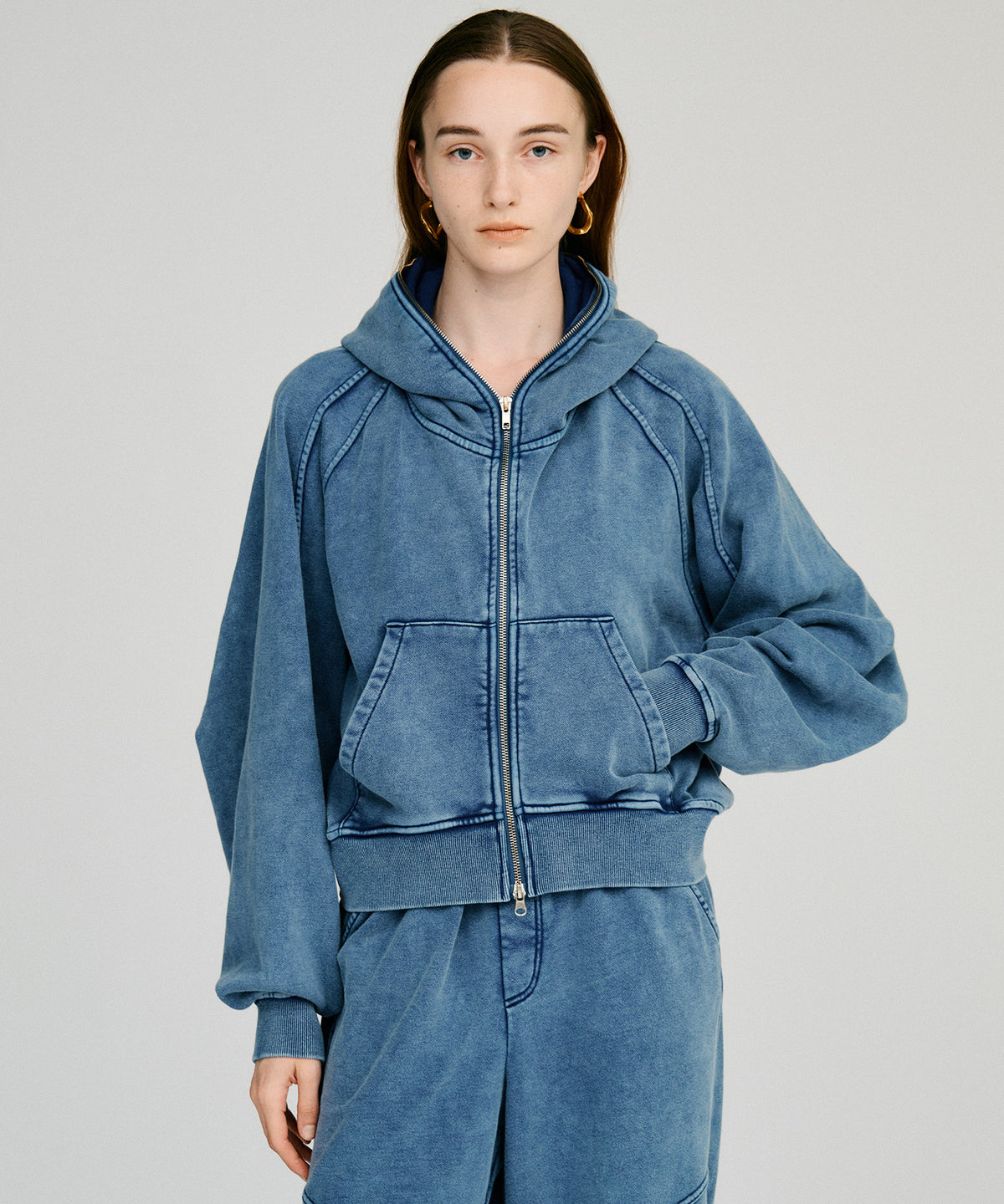 tucking sweat hoodie