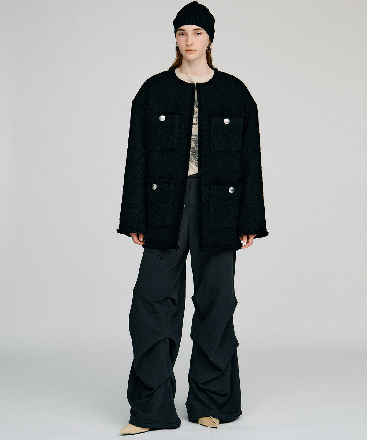 tucking sweatpants