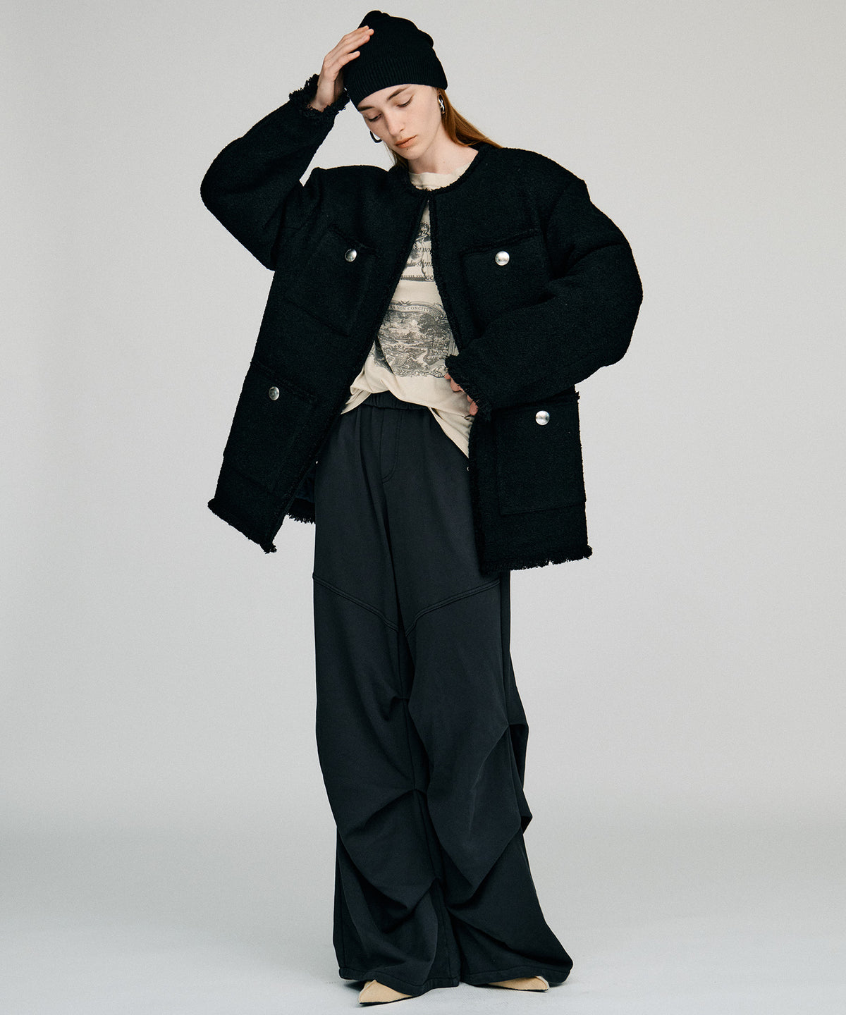 tucking sweatpants