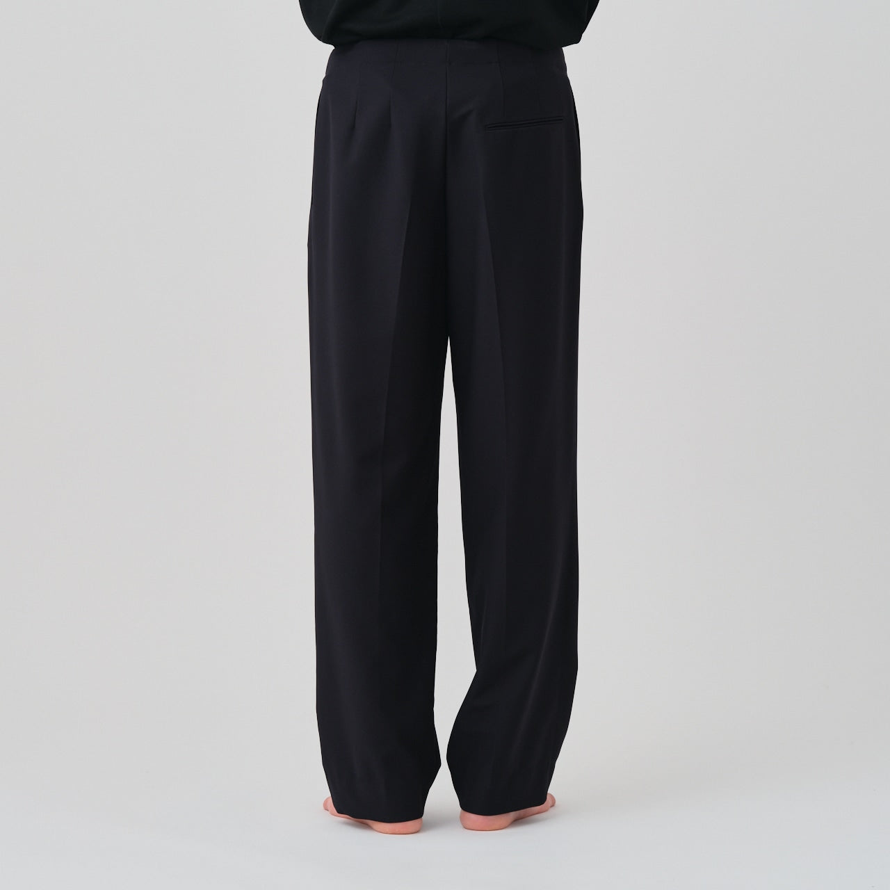 cupro twill balancircular® tuck tailored pants