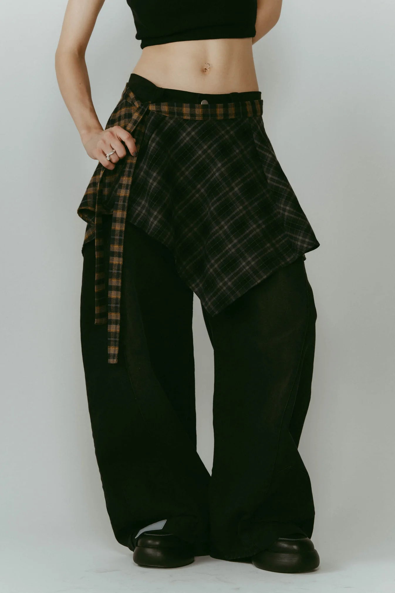 shirt wrap denim pants