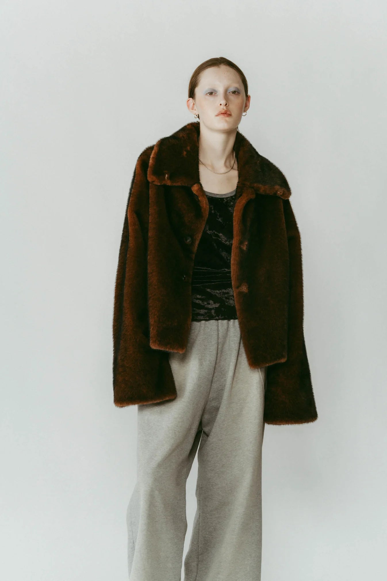 point collar fur coat