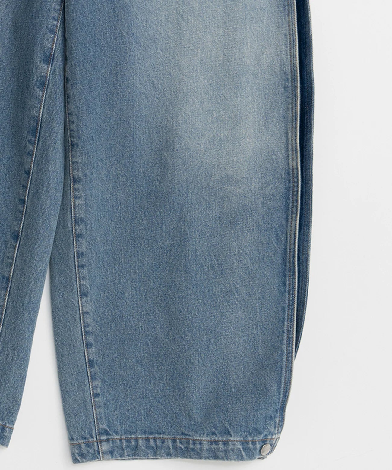 side-tuck cocoon denim pants