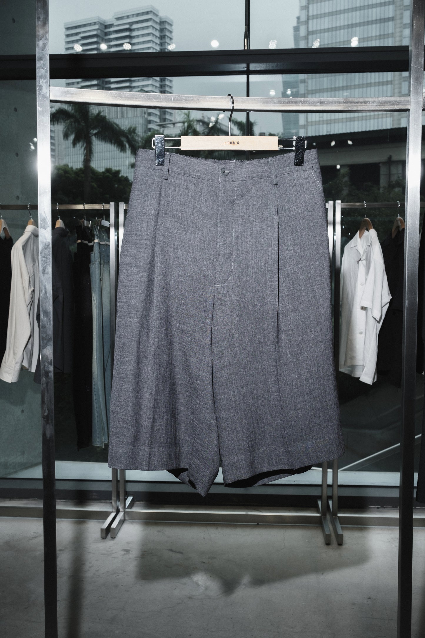 triacetate prime-wide shorts