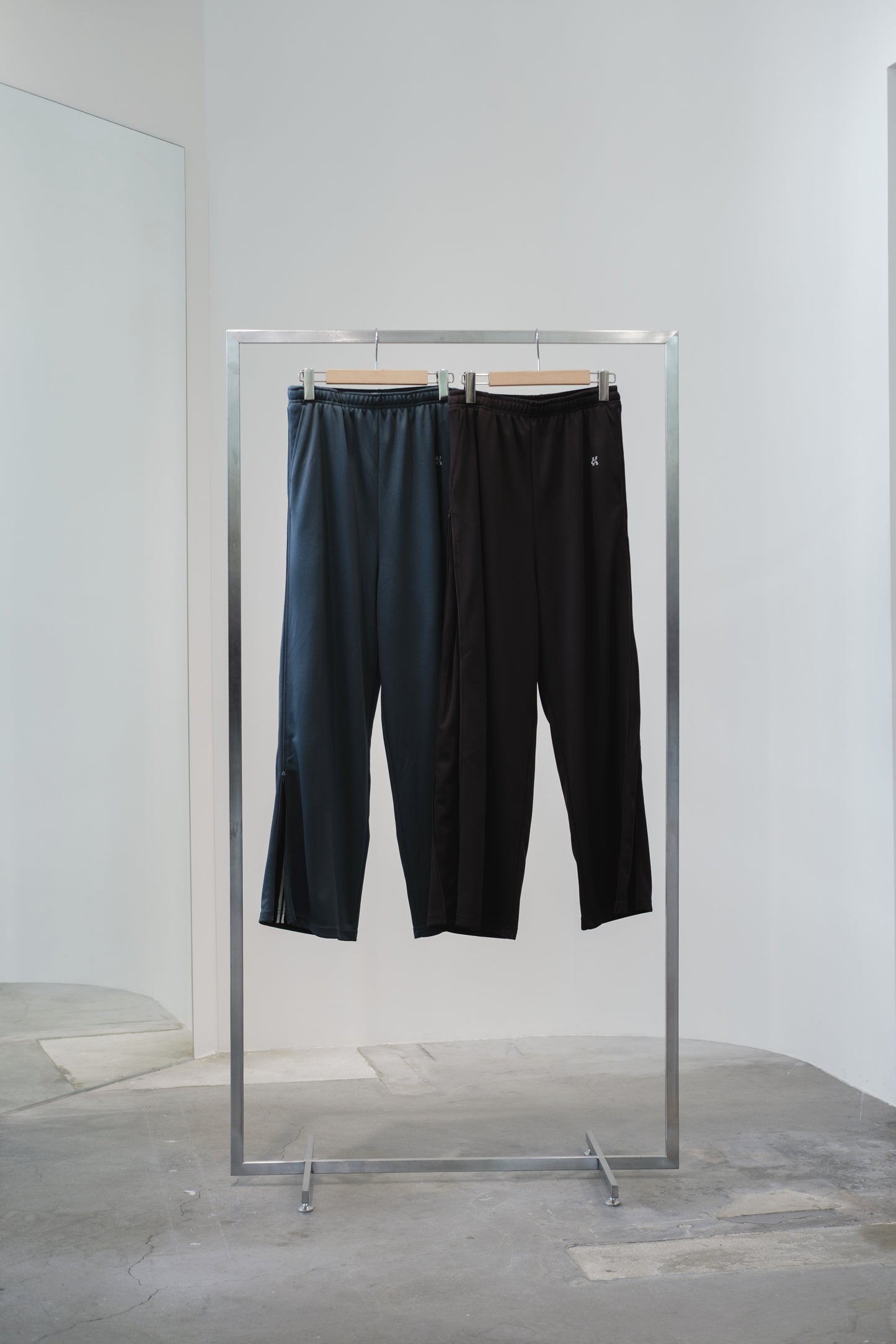 zip-up track pants(unisex)