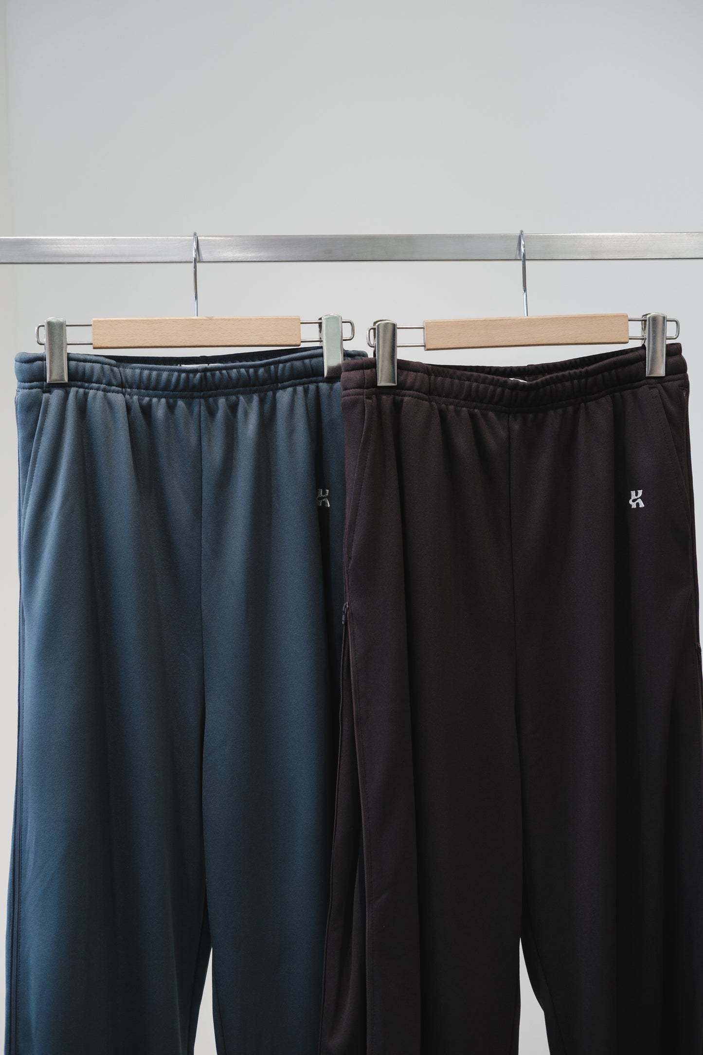 zip-up track pants(unisex)