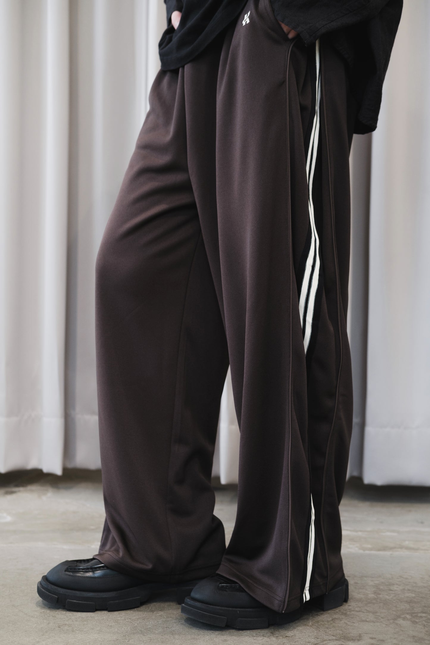 zip-up track pants(unisex)