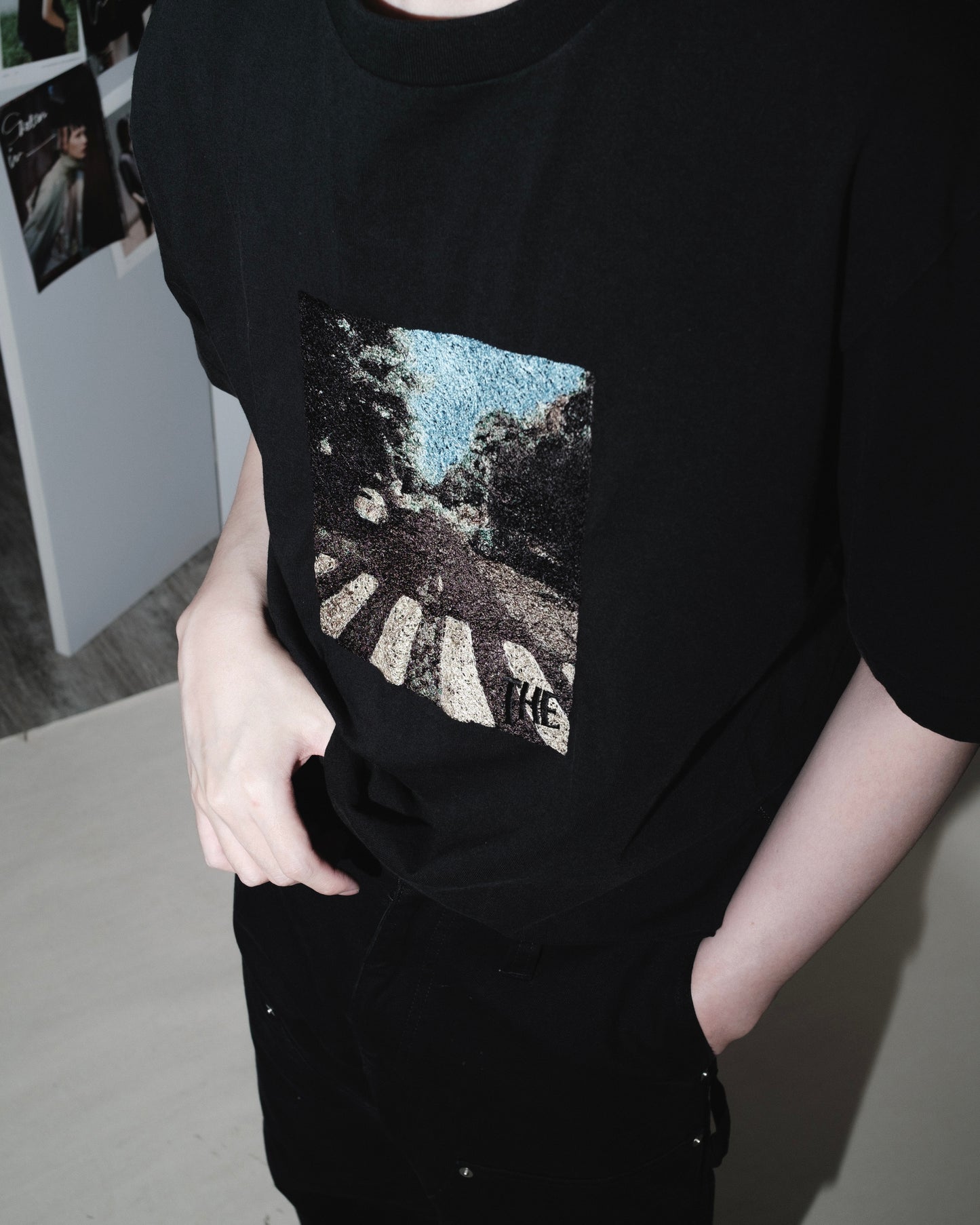 photo emb ss tee