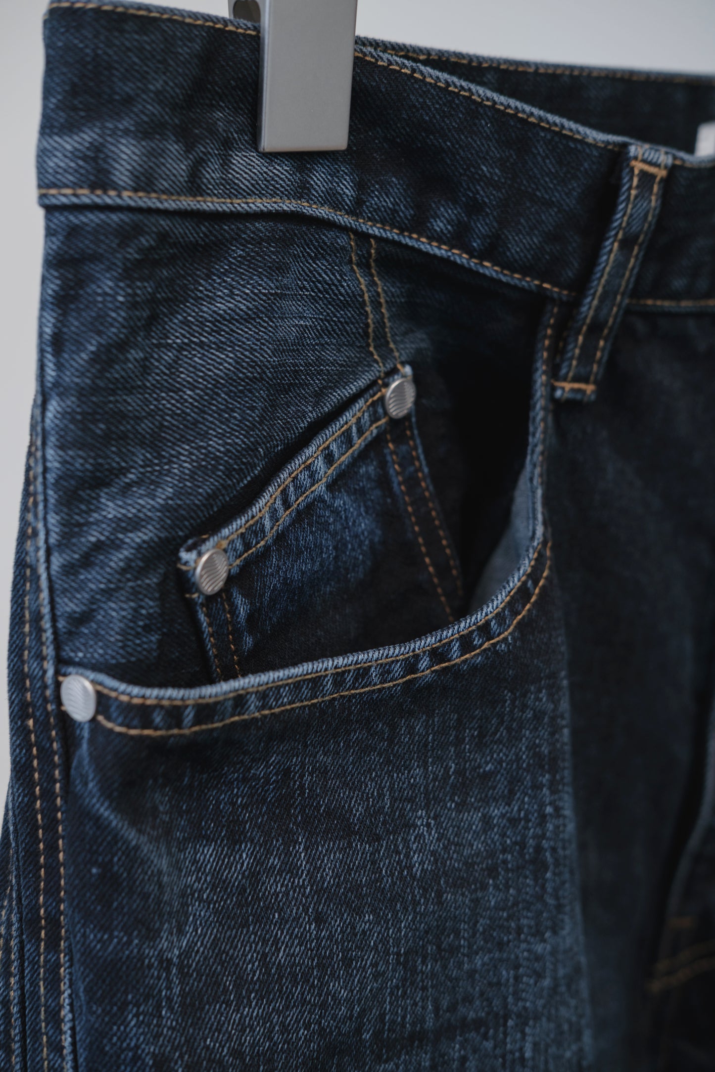 3d curved voluminous leg jeans - faded indigo