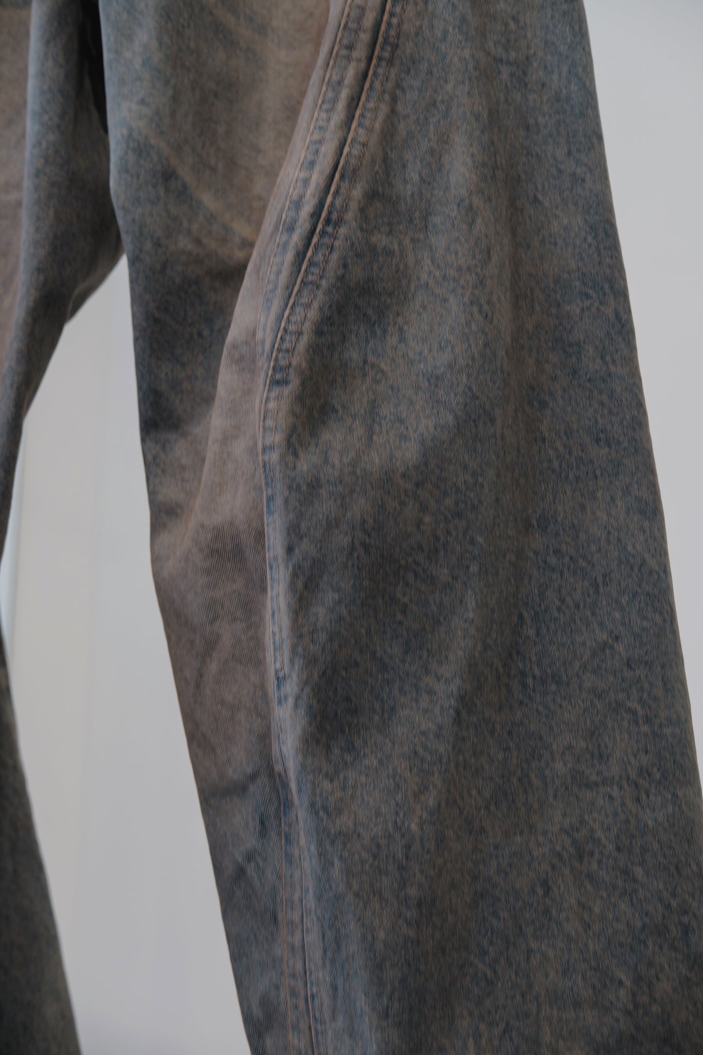 3d curved voluminous leg jeans - mud faded indigo