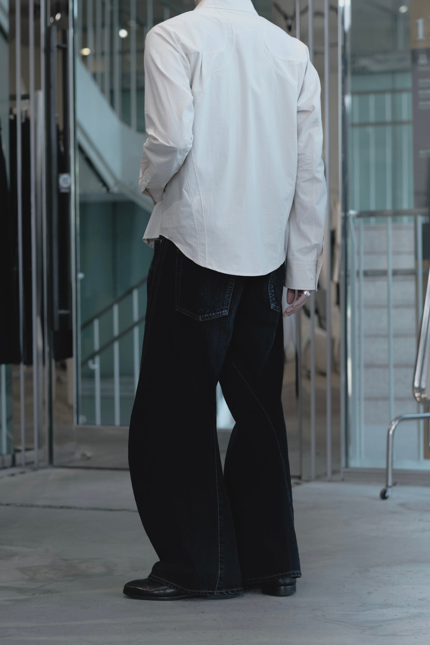 3d curved voluminous leg jeans - faded indigo