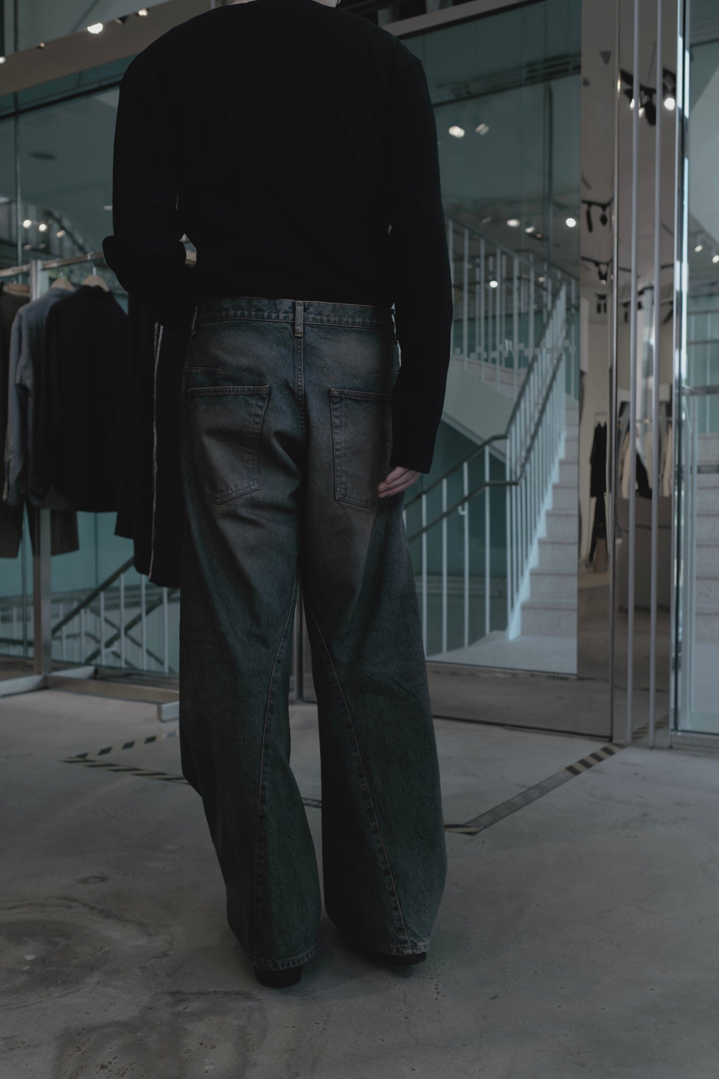 3d curved voluminous leg jeans - mud faded indigo