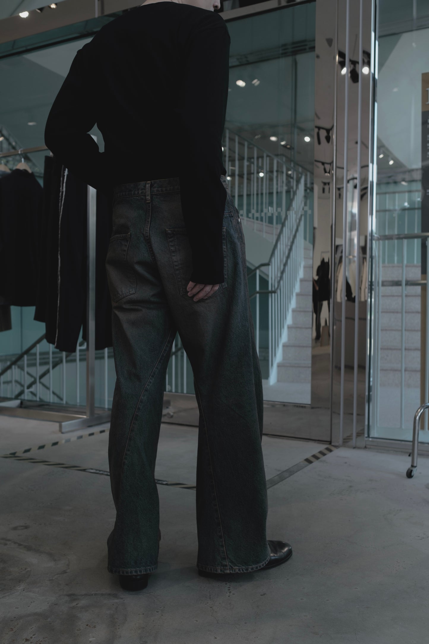 3d curved voluminous leg jeans - mud faded indigo