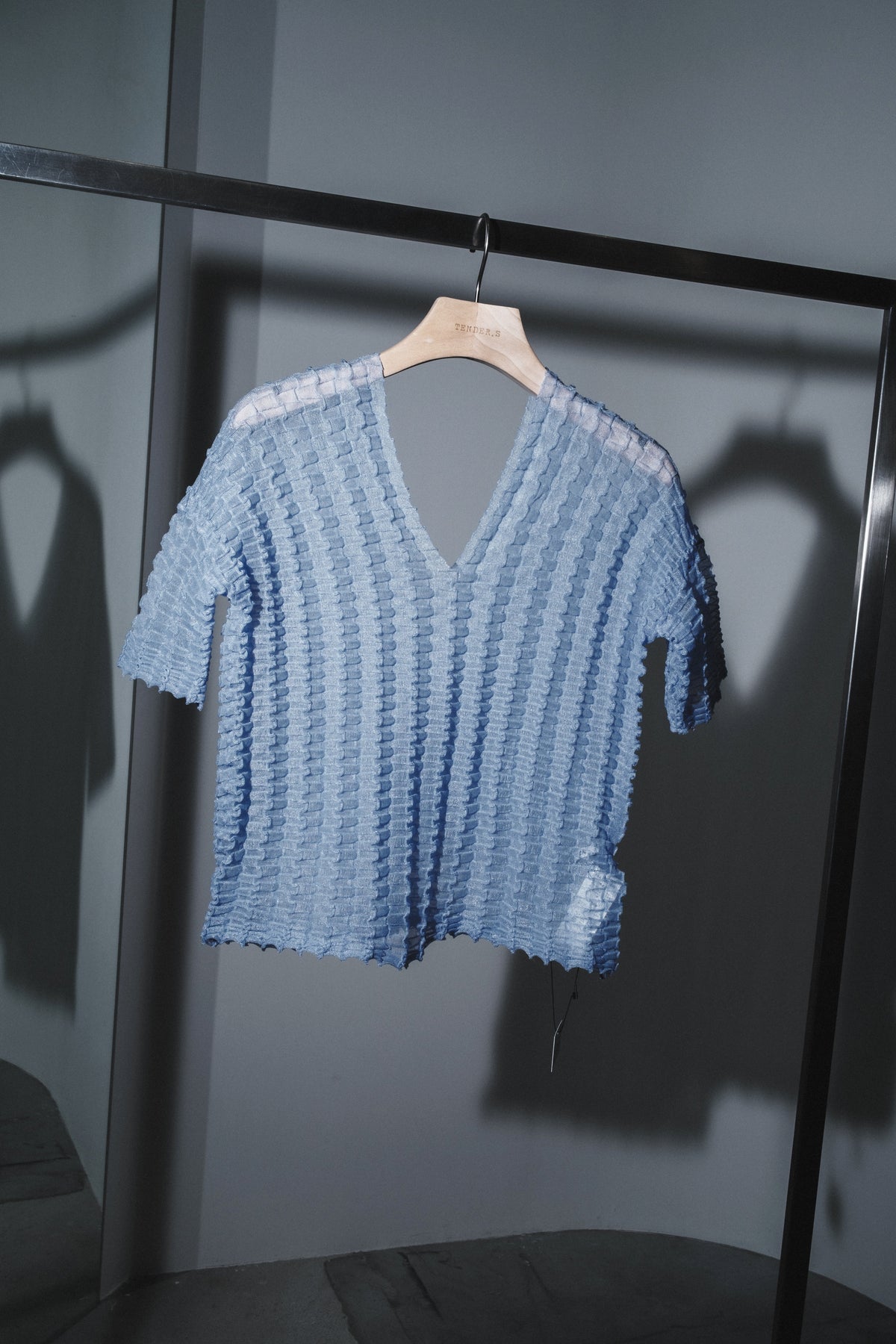 sheer wavy pullover
