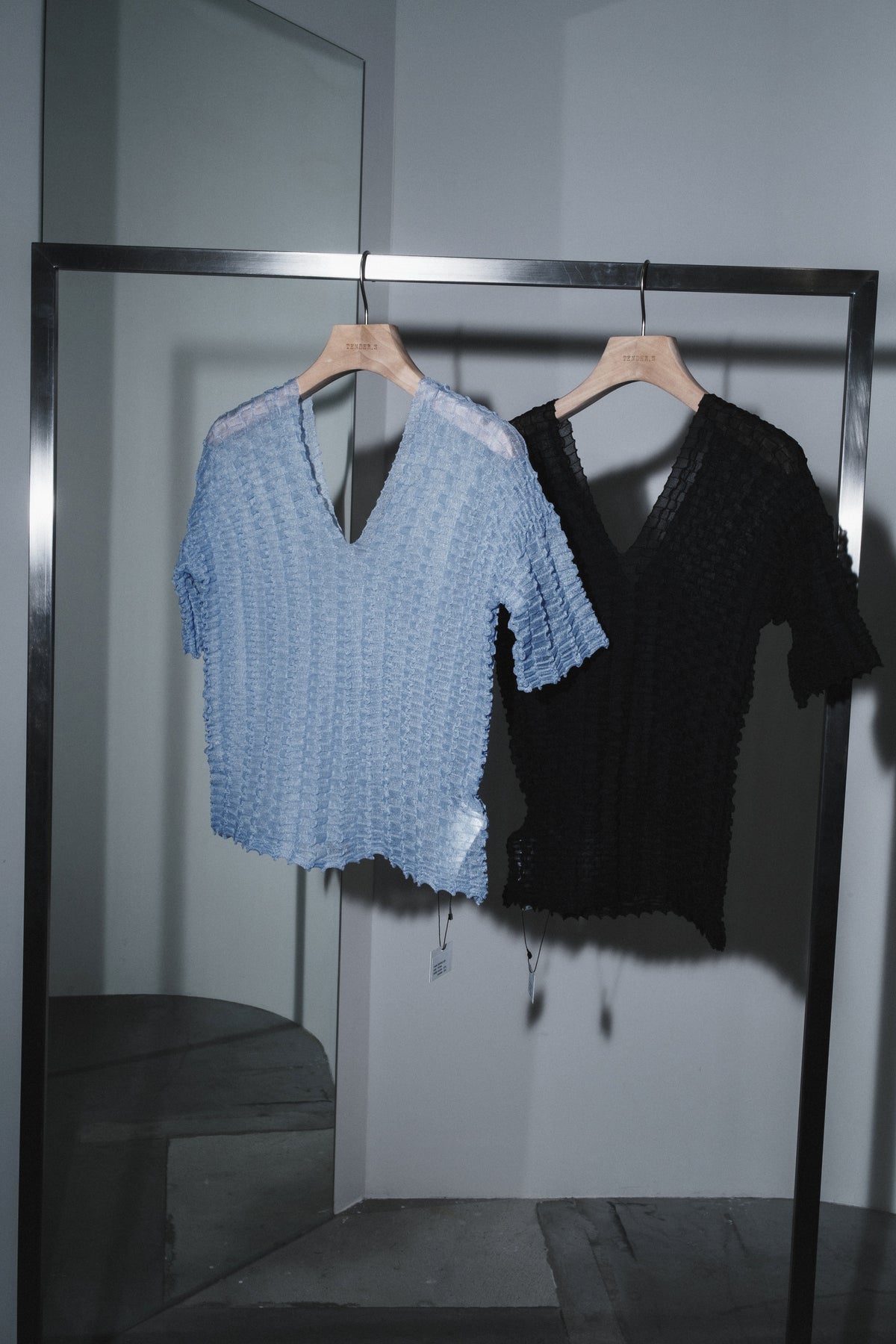 sheer wavy pullover