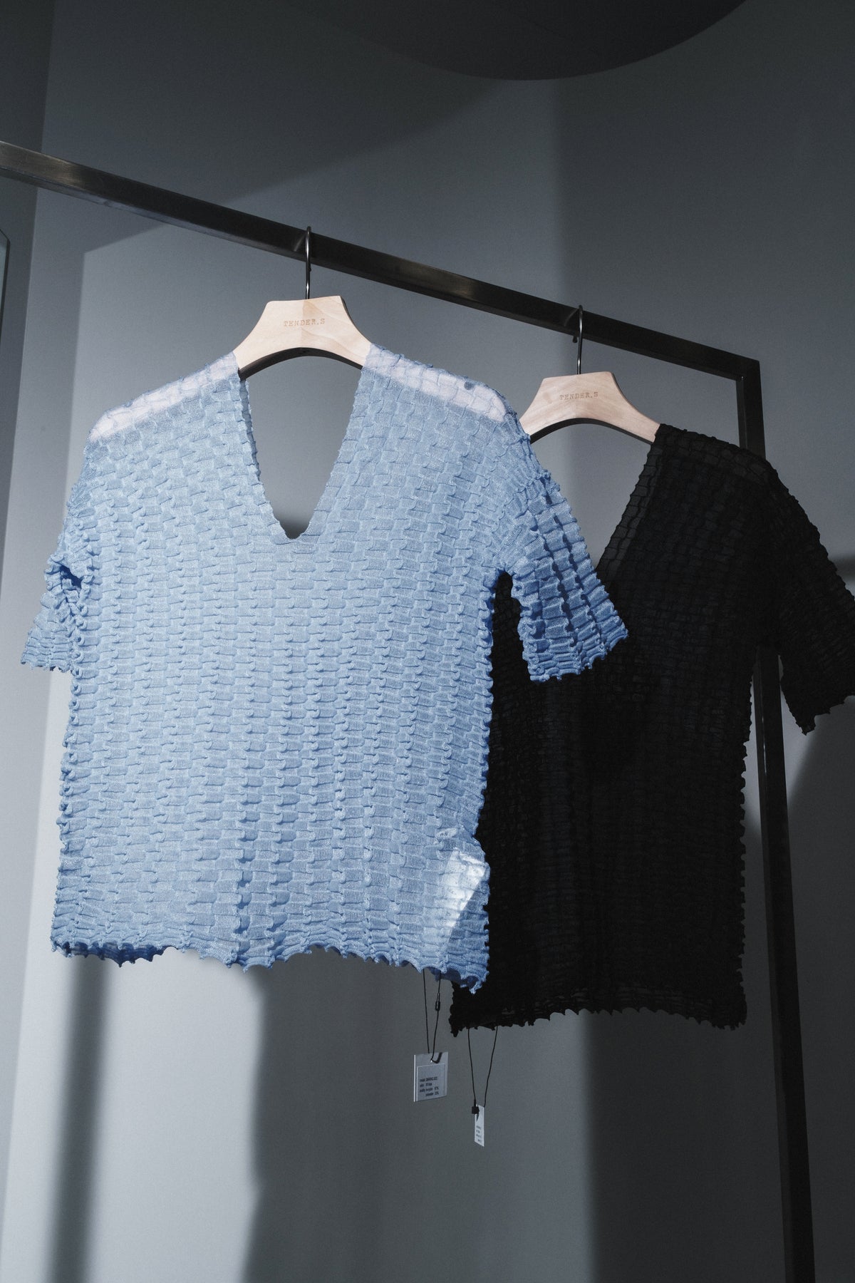 sheer wavy pullover